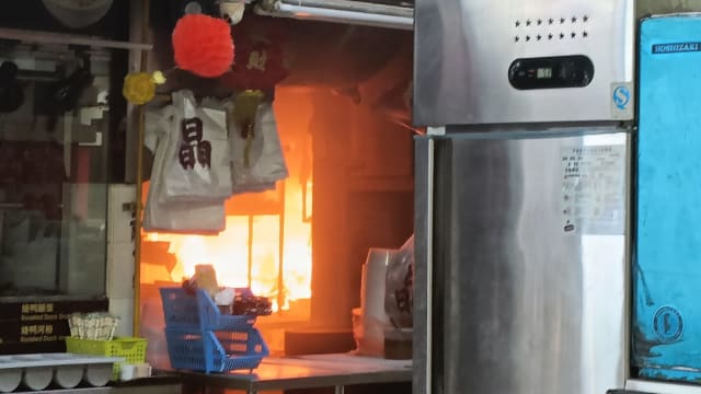 三巴旺咖啡店发生火患 约30人自行疏散