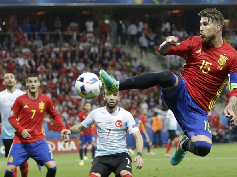 Euro 2016: Spain, Italy advance to knockout stages; Croatia may be punished by UEFA