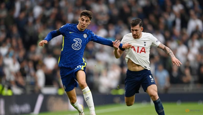Football:
Classy Chelsea crush Tottenham to go joint top Football:
Classy Chelsea crush Tottenham to go joint top