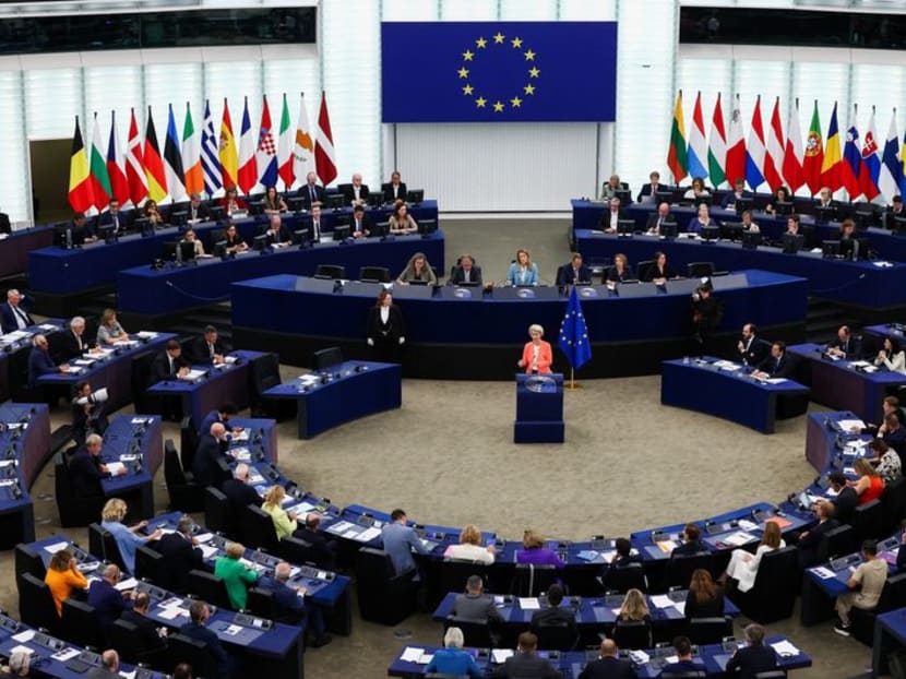 EU must overhaul decision-making before enlargement -Franco-German document