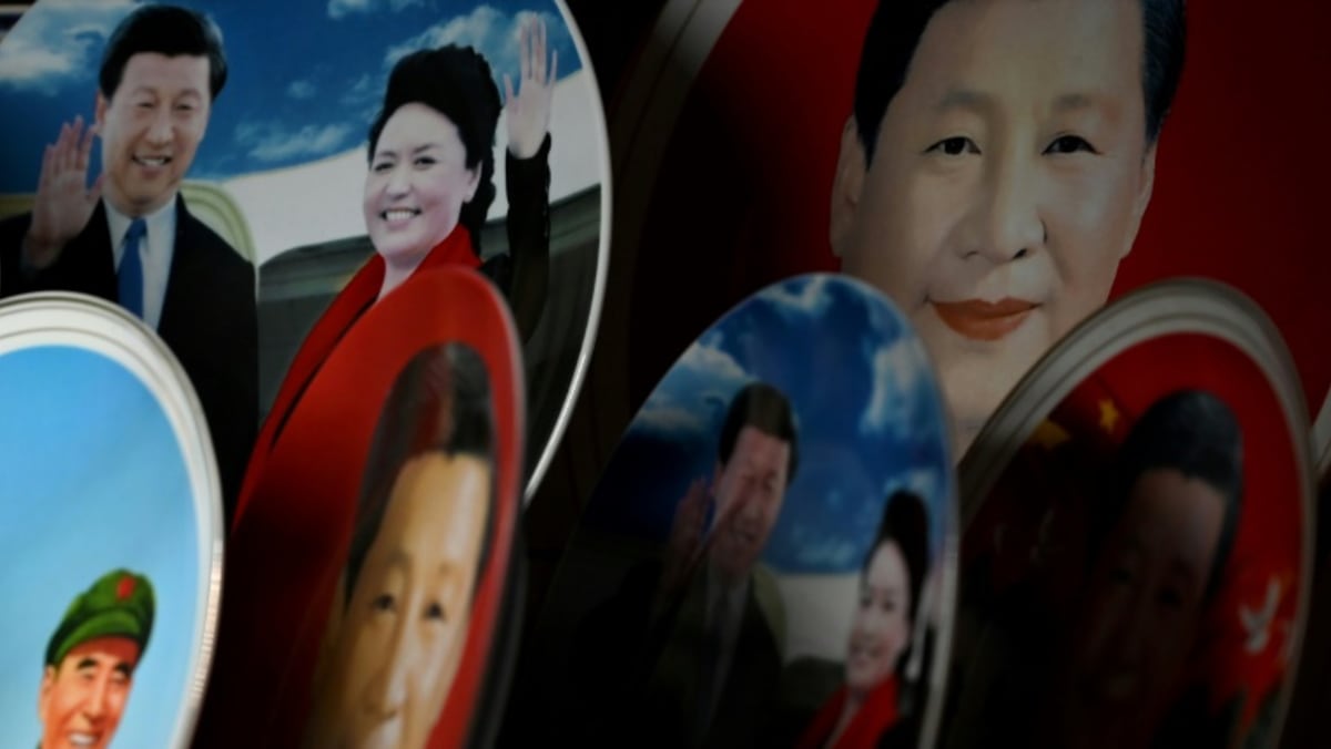 Para pemimpin partai yang berkuasa di China mengeluarkan resolusi bersejarah, memperkuat status Xi Jinping
