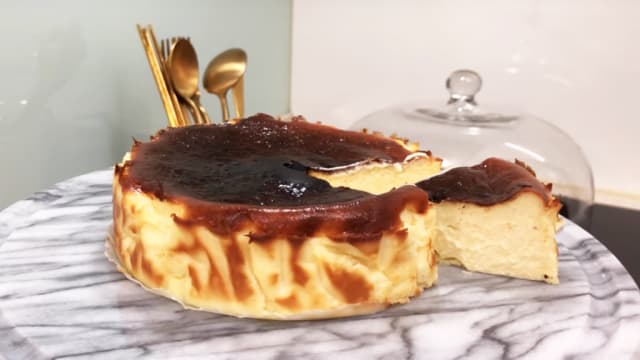 气炸锅自制人气甜点Basque Burnt Cheesecake