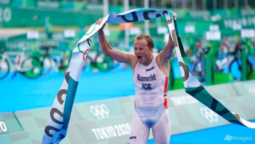 Norwegian Blummenfelt wins chaotic Tokyo Olympics triathlon