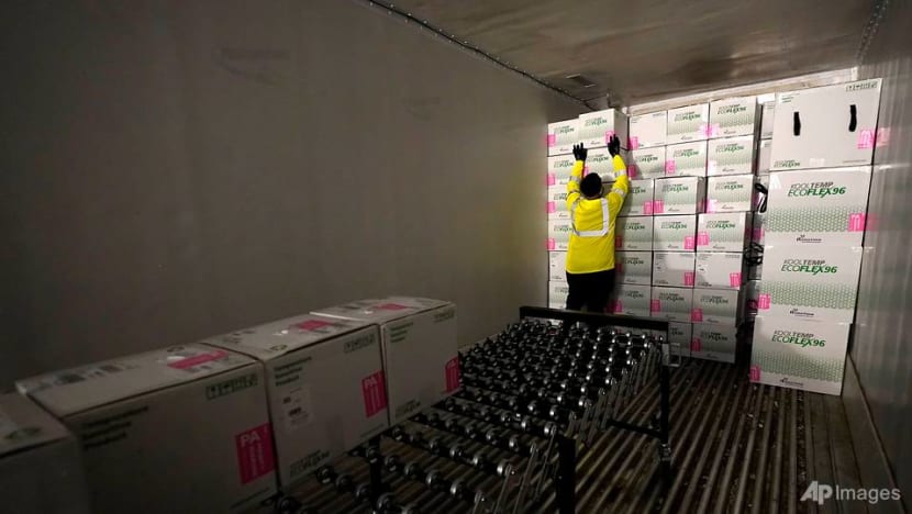 Retired doctors and more syringes: Biden lays out plan to get America vaccinated Retired doctors and more syringes: Biden lays out plan to get America vaccinated