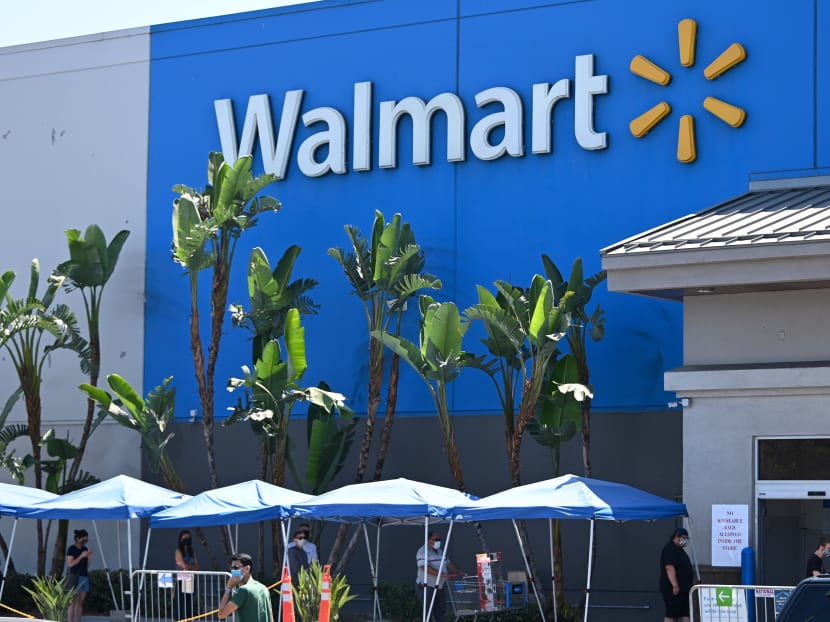 Man arrested for pulling gun when asked to wear mask in Florida Man arrested for pulling gun when asked to wear mask in Florida