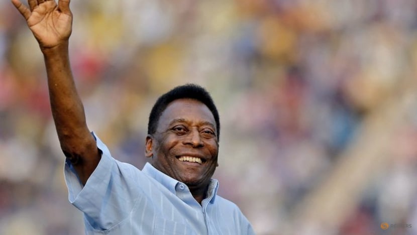 Brazil football legend Pele's family gather at hospital bedside Brazil football legend Pele's family gather at hospital bedside