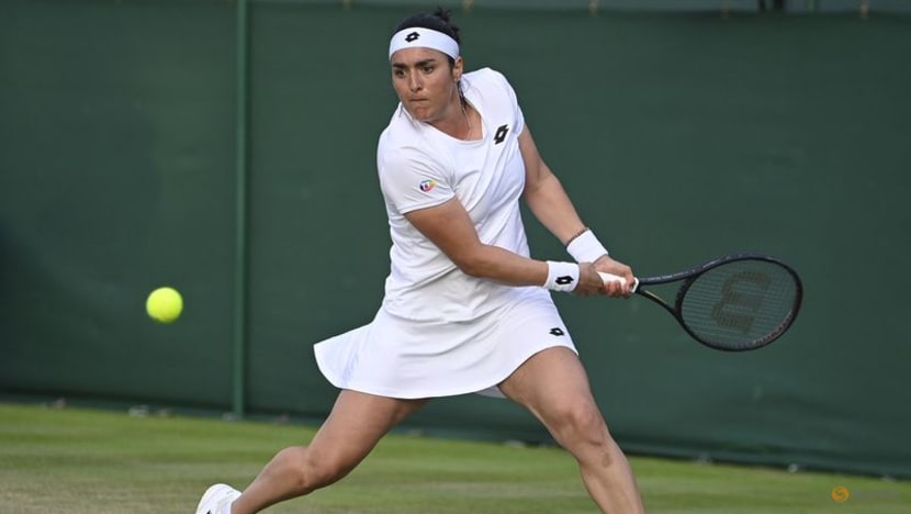 Jabeur continues strong run to surge into third round at Wimbledon Jabeur continues strong run to surge into third round at Wimbledon