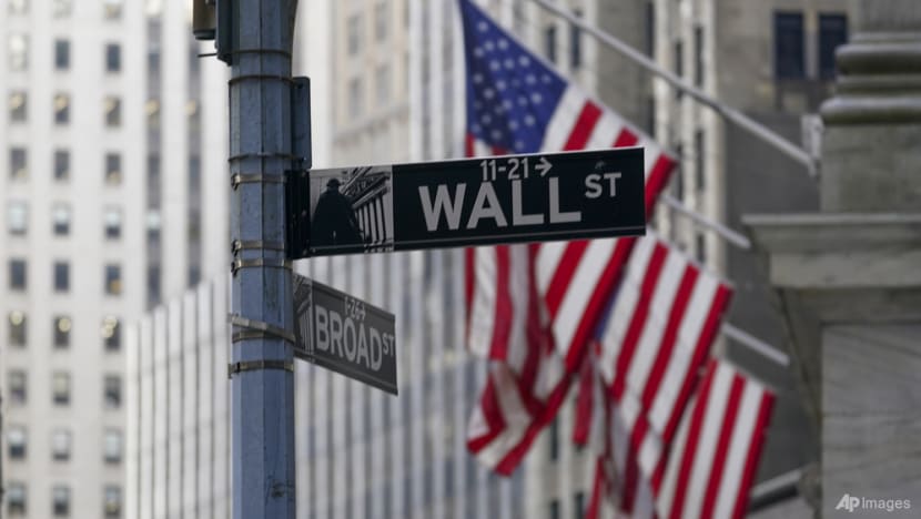 US stocks rally, dollar retreats as Fed lifts interest rates US stocks rally, dollar retreats as Fed lifts interest rates