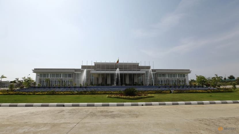 Myanmar central bank orders firms with up to 35% foreign ownership to convert forex Myanmar central bank orders firms with up to 35% foreign ownership to convert forex