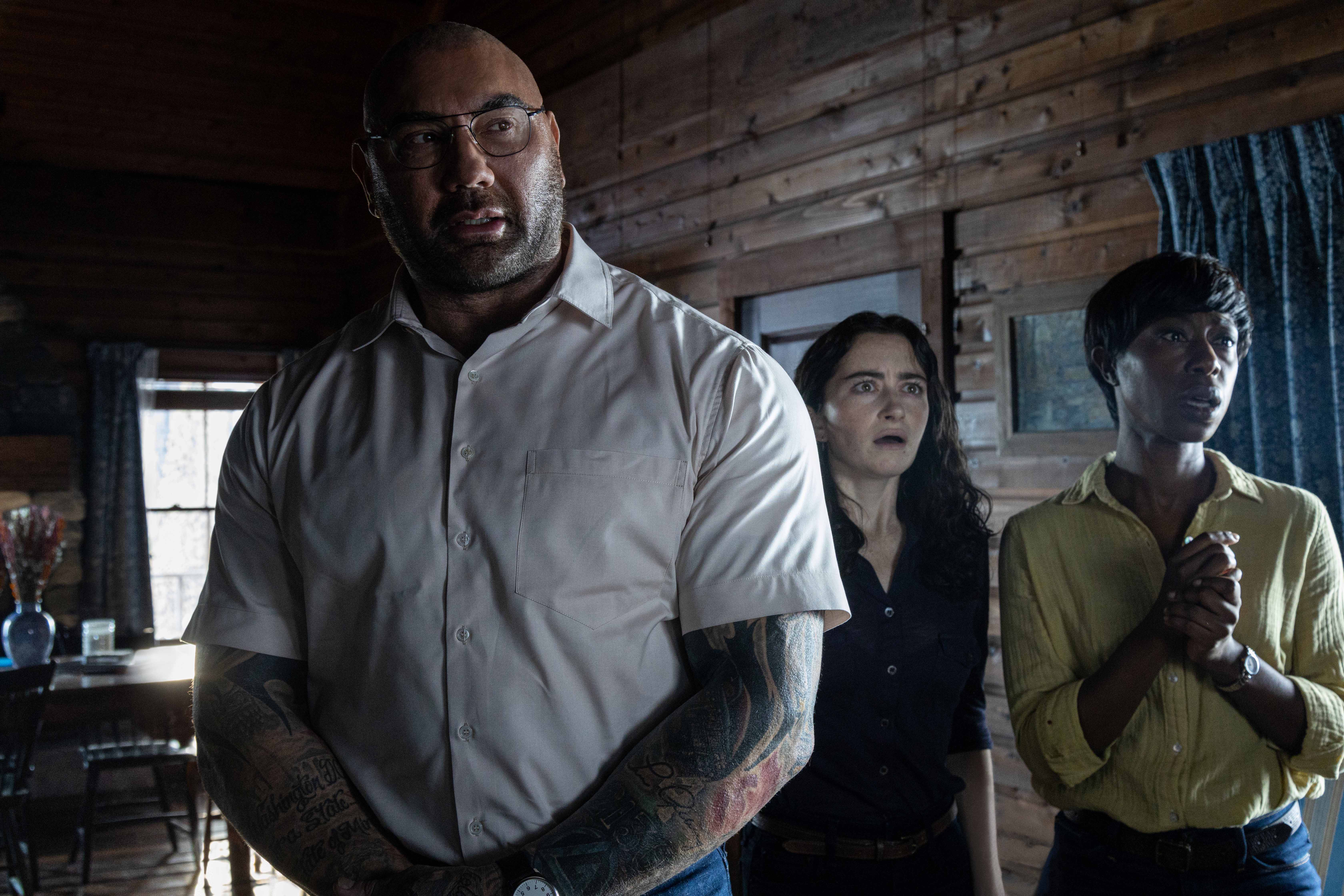 Trailer Watch: Dave Bautista Ruins Family Vacation In M Night Shyamalan’s Knock At The Cabin Trailer Watch: Dave Bautista Ruins Family Vacation In M Night Shyamalan’s Knock At The Cabin