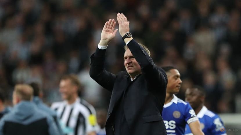 Pressure on Everton, says Leicester boss Smith after draw at Newcastle 