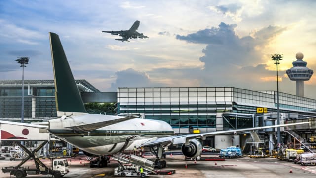 樟宜机场2月客运量 首次超越疫情前水平 