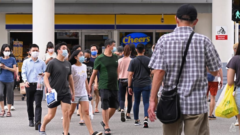 805 new COVID-19 cases in Singapore; 440 Omicron infections confirmed