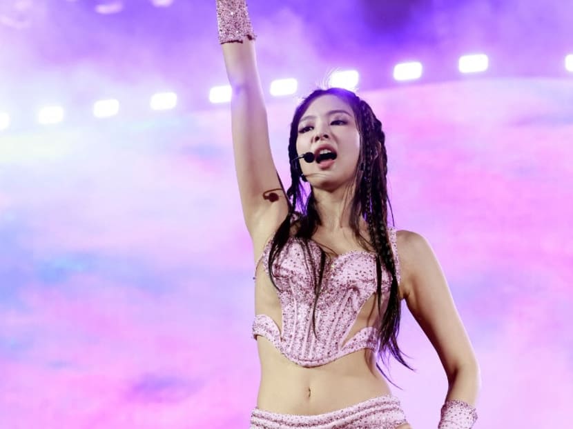 Blackpink’s Jennie spotted having Haidilao after leaving Melbourne gig early due to ‘deteriorating condition’