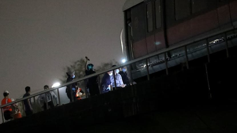 Lelaki dilanggar kereta api dekat stesen MRT Kallang berniat bunuh diri: Koroner Lelaki dilanggar kereta api dekat stesen MRT Kallang berniat bunuh diri: Koroner