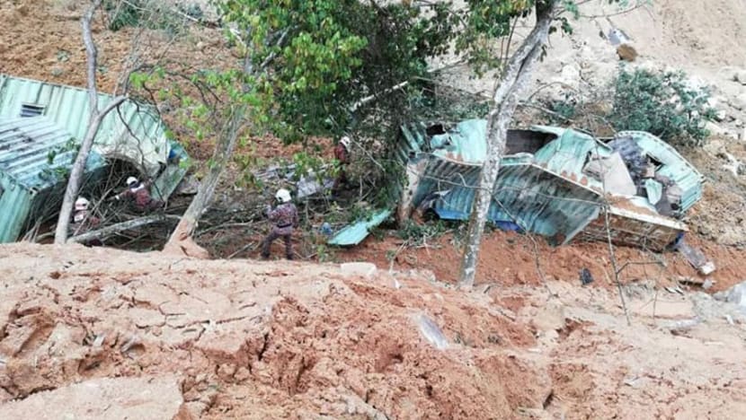 Mayat ketujuh mangsa tanah runtuh ditemui, kata polis
