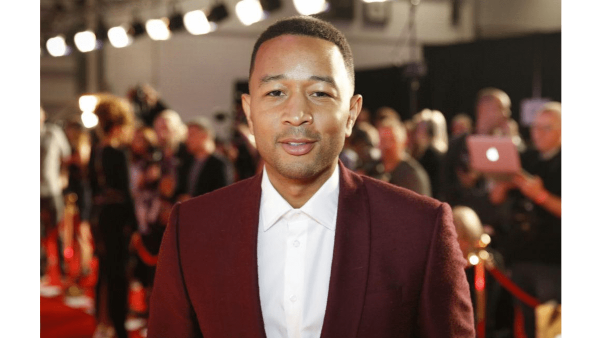 John Legend congratulates Beyoncé on pregnancy 8days