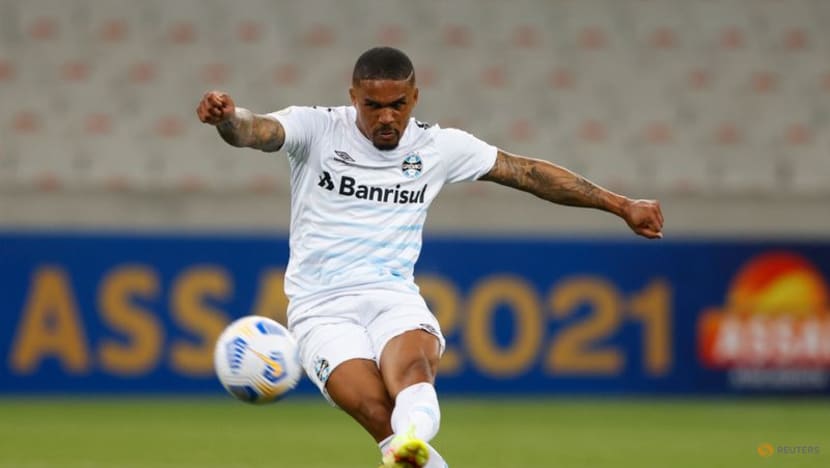 Athletico overrun lacklustre Gremio 4-2 in Brazil Athletico overrun lacklustre Gremio 4-2 in Brazil