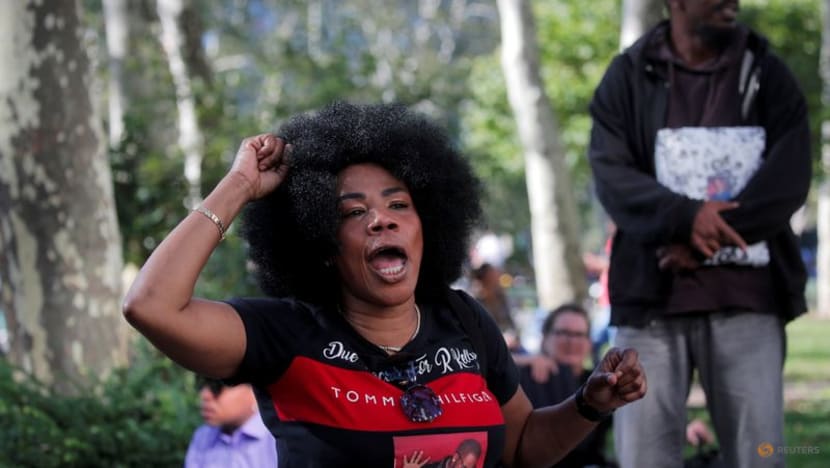 Relief and disbelief greet R. Kelly guilty verdict Relief and disbelief greet R. Kelly guilty verdict