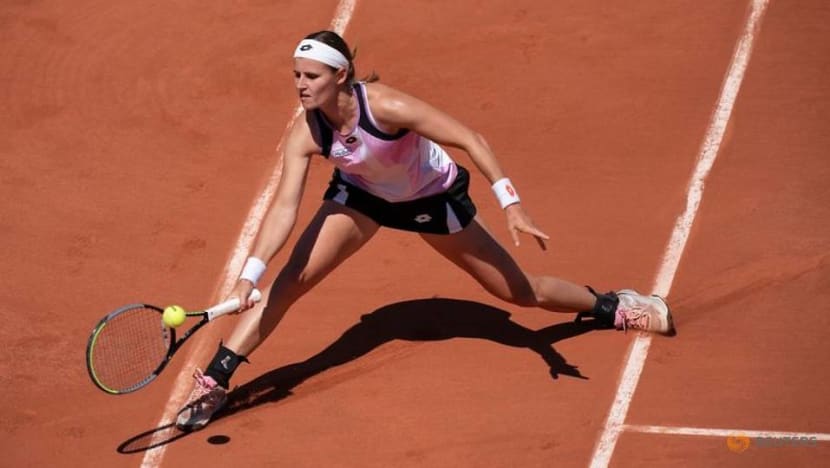 Tennis-Kvitova saves matchpoint to reach second round Tennis-Kvitova saves matchpoint to reach second round