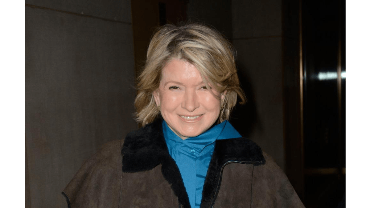 Martha Stewart praises stars launching lifestyle brands 8days