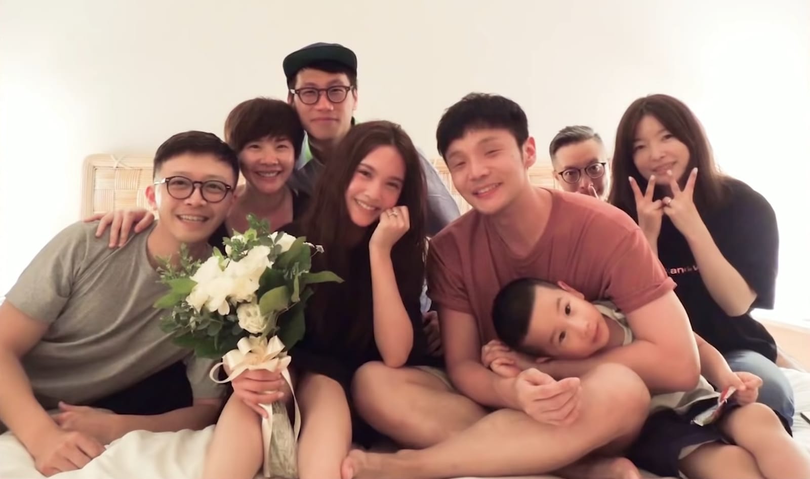 Rainie Yang Shared The Video Of Li Ronghao’s Surprise Proposal From A Year Ago And It Is The Cutest Thing Ever