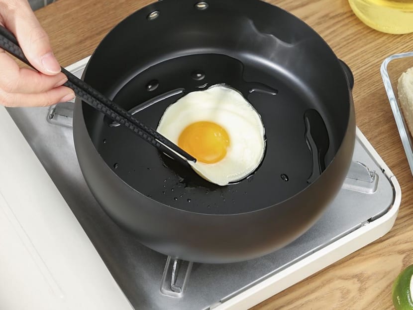 Forever chemicals were used in the manufacture of non-stick pans. Forever chemicals were used in the manufacture of non-stick pans.