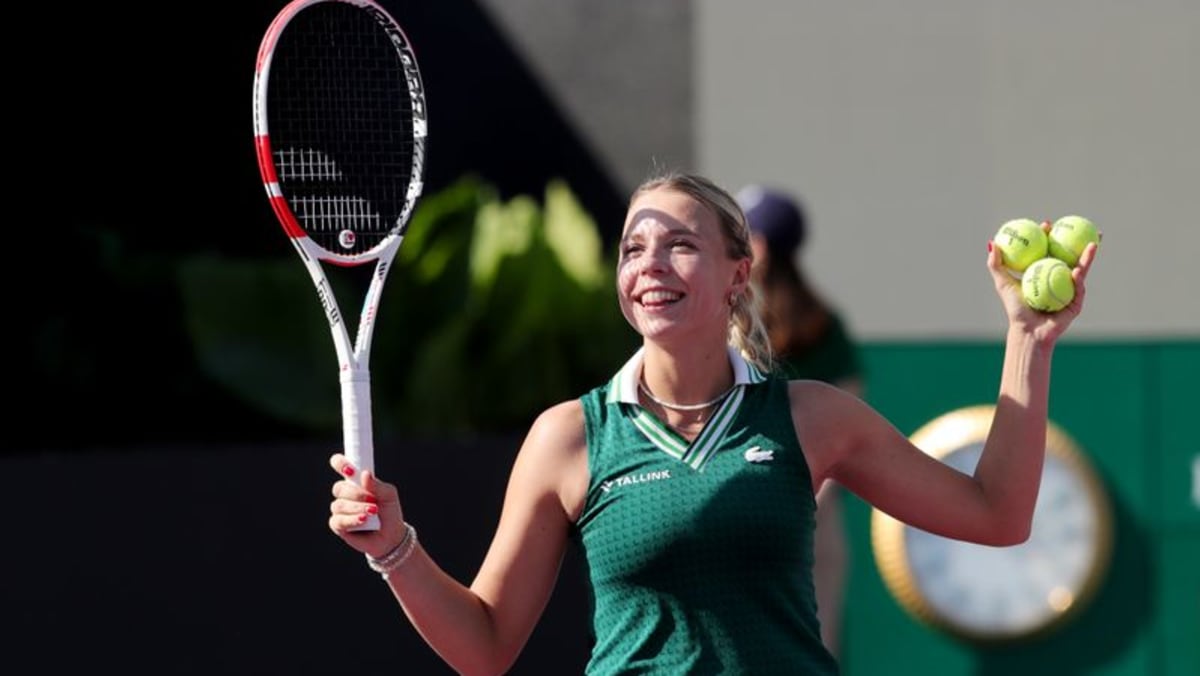 Kontaveit mengalahkan Pliskova untuk mencapai semifinal di WTA Finals