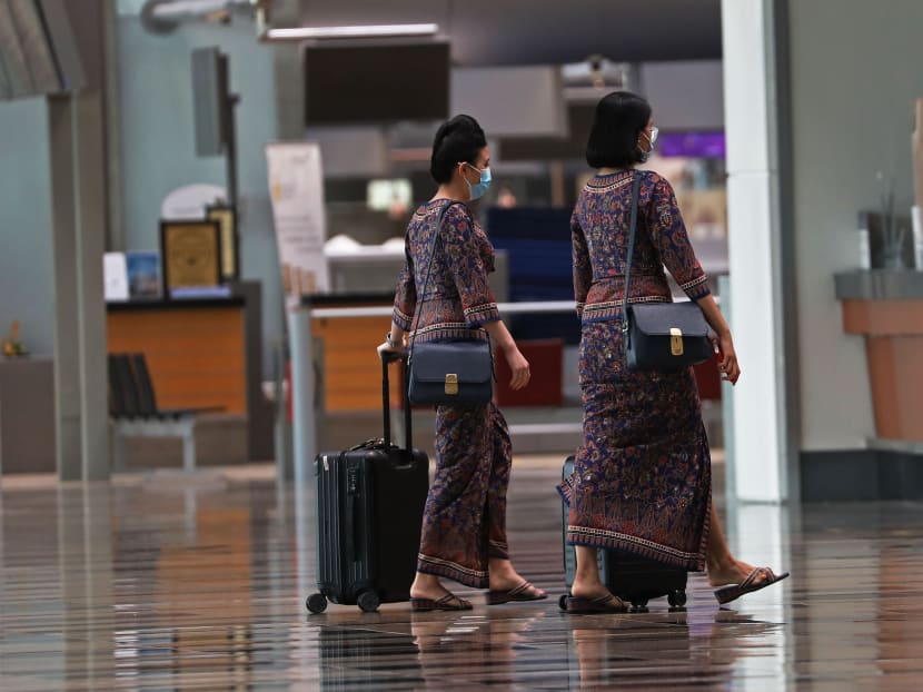 Sia stewardess sling bag top