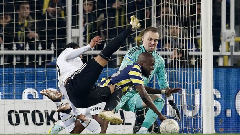 Fenerbahce's Valencia 'fine' after collision in league game