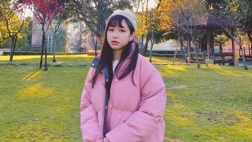 Taiwanese singer Zhuang Lingyun, 21, falls to death from school building Taiwanese singer Zhuang Lingyun, 21, falls to death from school building