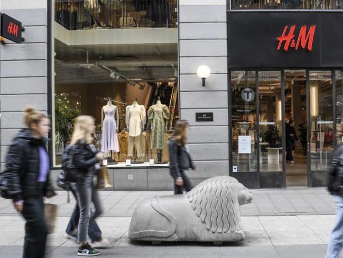 H&M, a fashion giant, has a problem: $4.3 billion of unsold
