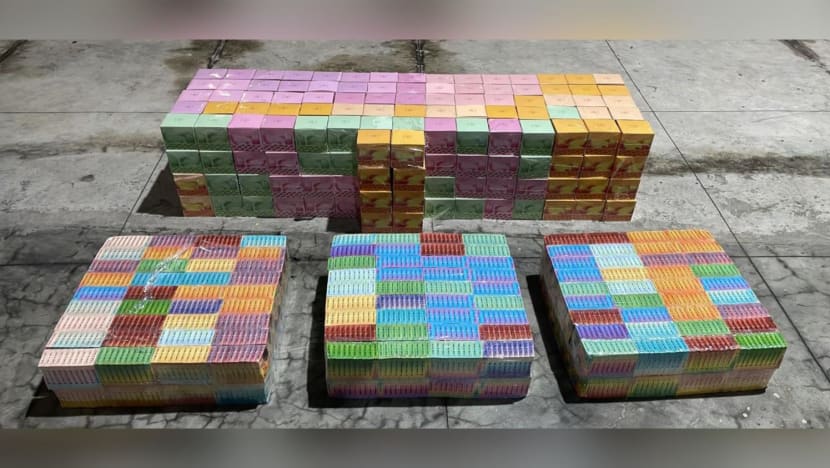 More than S$130,000 worth of e-vaporisers and components seized at land checkpoints More than S$130,000 worth of e-vaporisers and components seized at land checkpoints