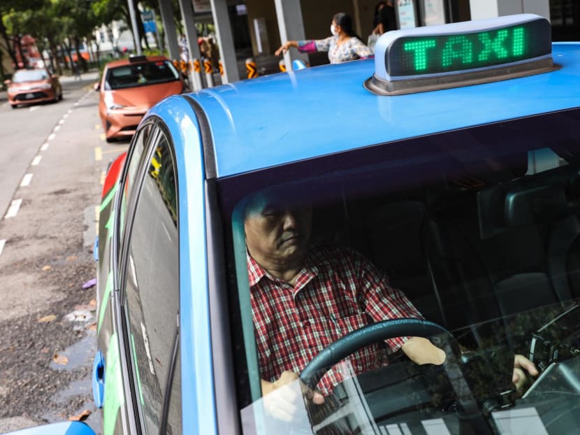 While younger taxi drivers are generally more willing to adapt to new technology such as ride-hailing applications or are willing to accept customers on multiple ride-hailing platforms, older drivers — those aged 60 and above — are generally more accustomed to “old-school” methods such as accepting flagdown rides, or bidding for jobs on their taxi terminals.
