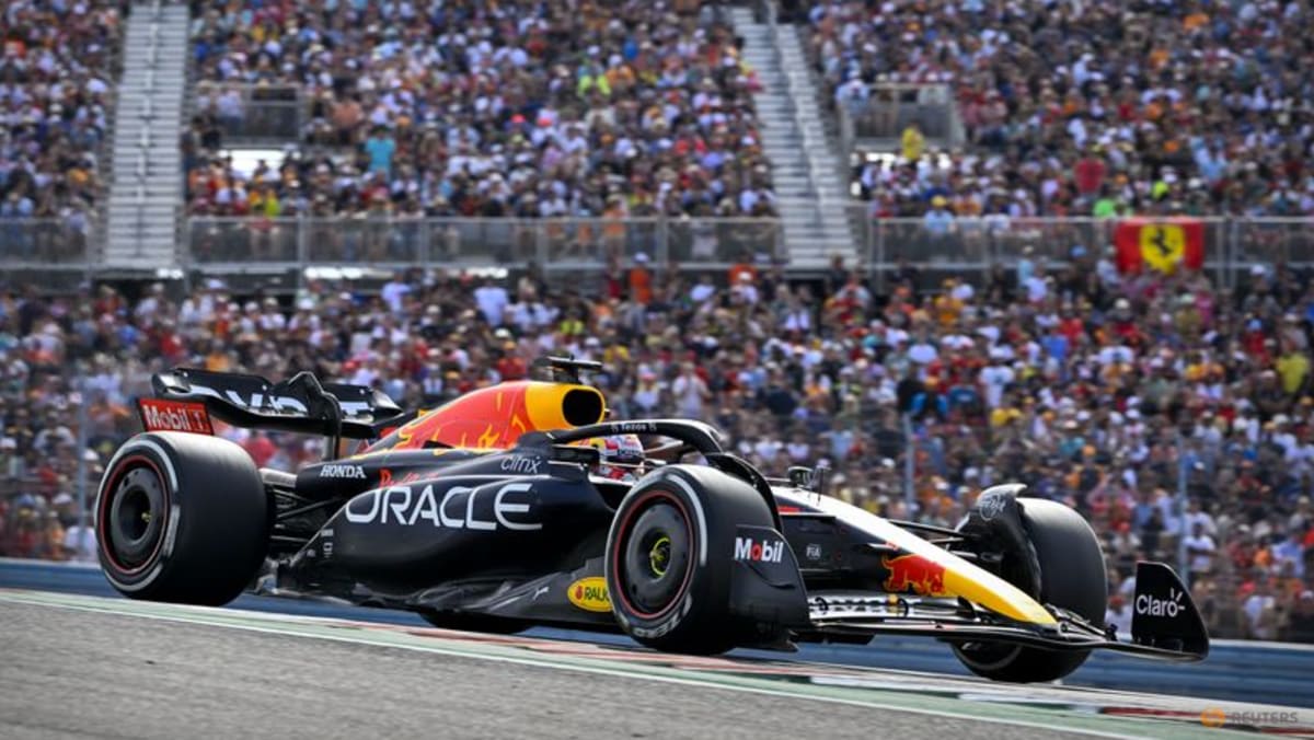 Verstappen dan Perez sama-sama membalap pertama di Meksiko