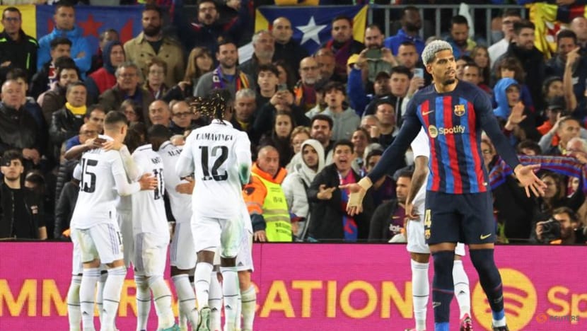 Barcelona stunned as Benzema hat-trick sends Real into Copa final Barcelona stunned as Benzema hat-trick sends Real into Copa final