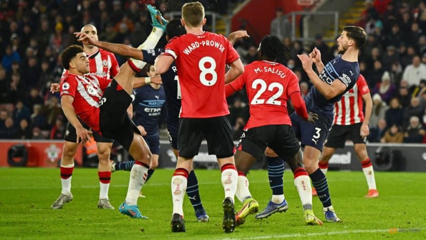 Man City held at Southampton as winning run ends Man City held at Southampton as winning run ends