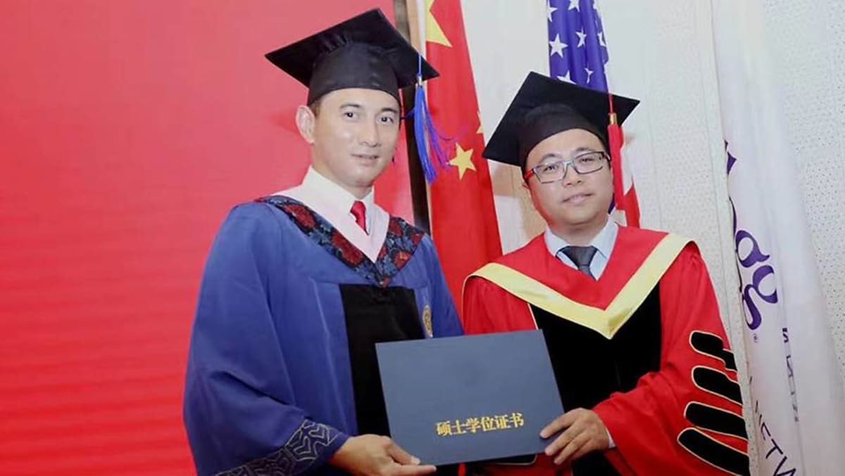 Nicky Wu graduates from university - 8days
