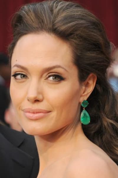 指控Brad Pitt家暴　Angelina Jolie正式开撕前夫