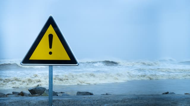 日本气象厅向东部地区发出海啸预警