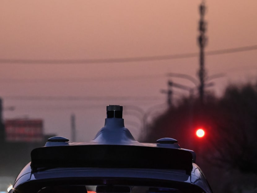 The photo taken on Nov 25, 2021 shows a sensor on top of an Apollo Go autonomous taxi on a street in Yizhuang, a town of Daxing District, in the southeast suburbs of Beijing.