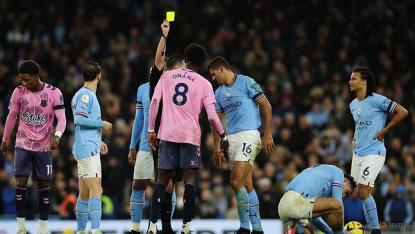 Man City fall behind in title race after Everton draw Man City fall behind in title race after Everton draw