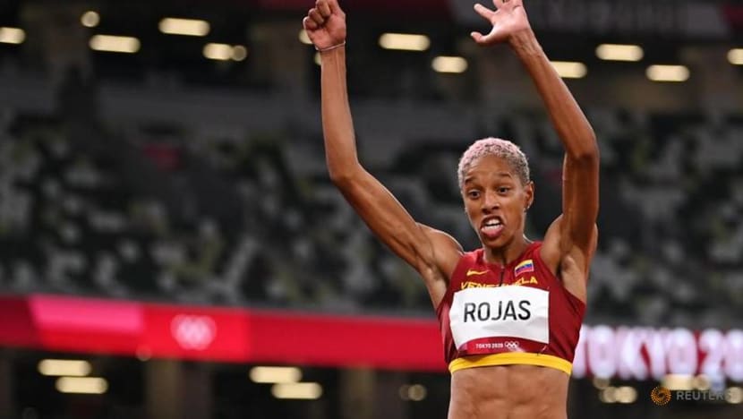 Olympics-Athletics-Rojas stays on course to make golden leap for Venezuela Olympics-Athletics-Rojas stays on course to make golden leap for Venezuela