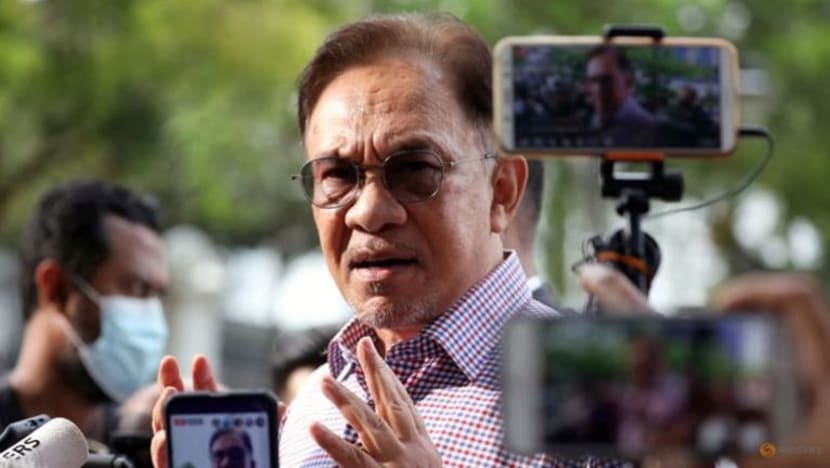 Agong mahu parti politik bersatu hadapi COVID-19, pulihkan ekonomi: Anwar Ibrahim
