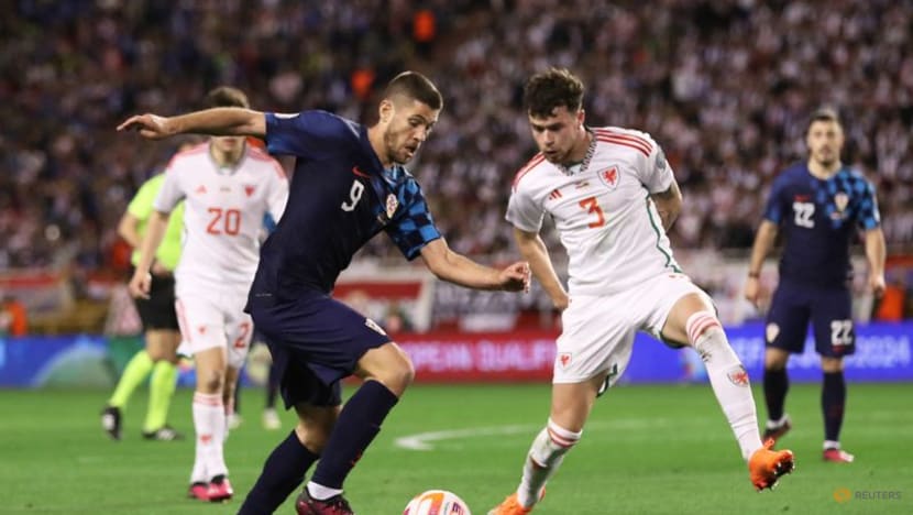 Wales snatch late goal to draw with Croatia Wales snatch late goal to draw with Croatia