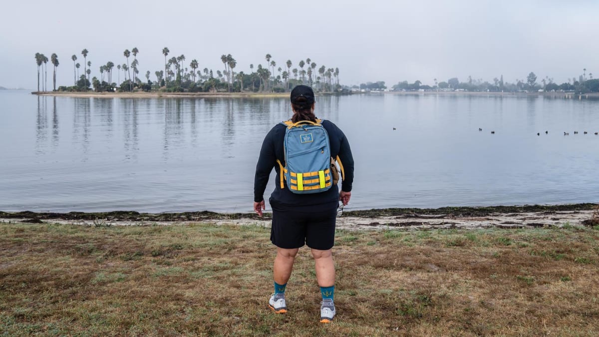 Heard of rucking? This full-body workout fits in a backpack - Vimarsana News