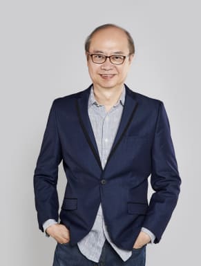 Seah Choon Guan Senior Supervising Scriptwriter (Chinese Drama Productions) Seah Choon Guan Senior Supervising Scriptwriter (Chinese Drama Productions)