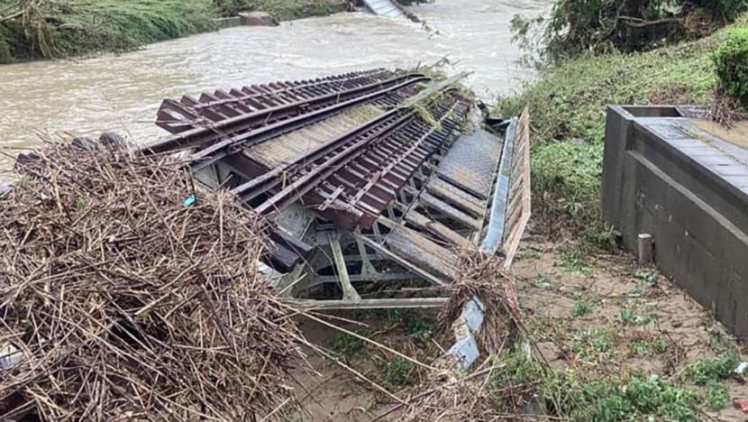 Heavy rain pounds Japan's south as scorching heat hits country's west and north
