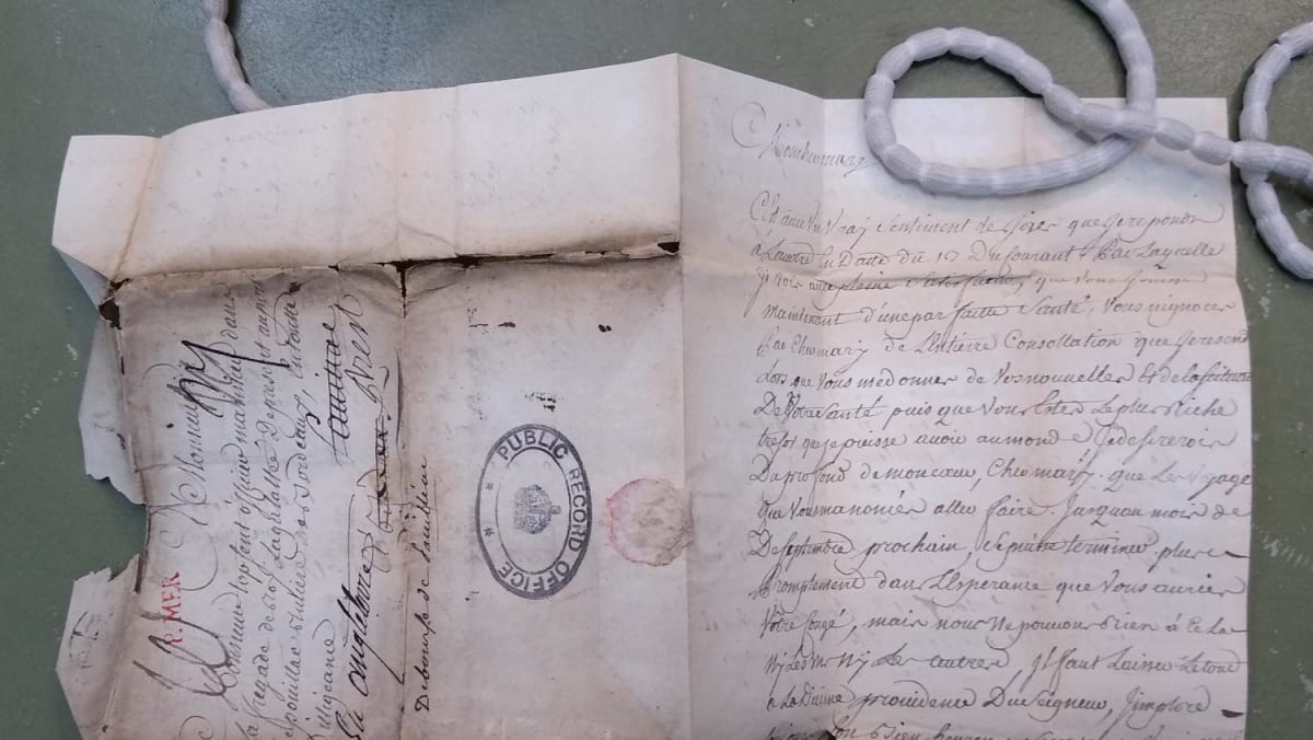 Confiscated French love letters finally opened after 265 years