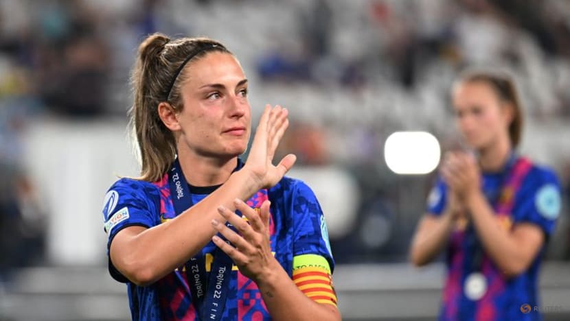 Putellas up for UEFA Player of the Year award along with Mead and Oberdorf Putellas up for UEFA Player of the Year award along with Mead and Oberdorf